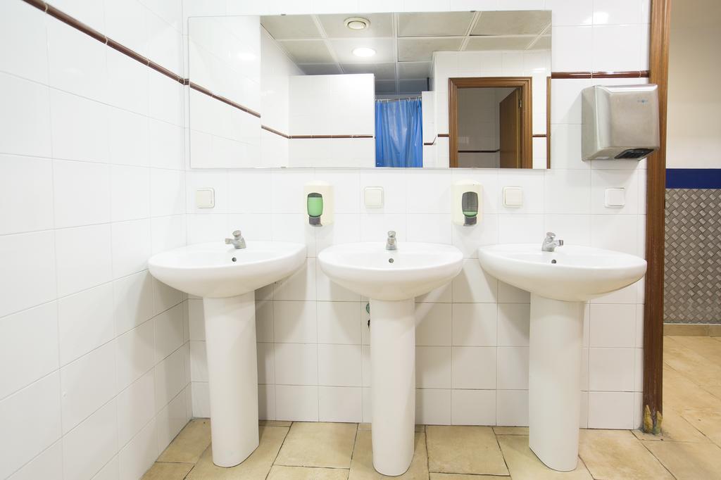 Center-Ramblas Guest House Barcelona מראה חיצוני תמונה
