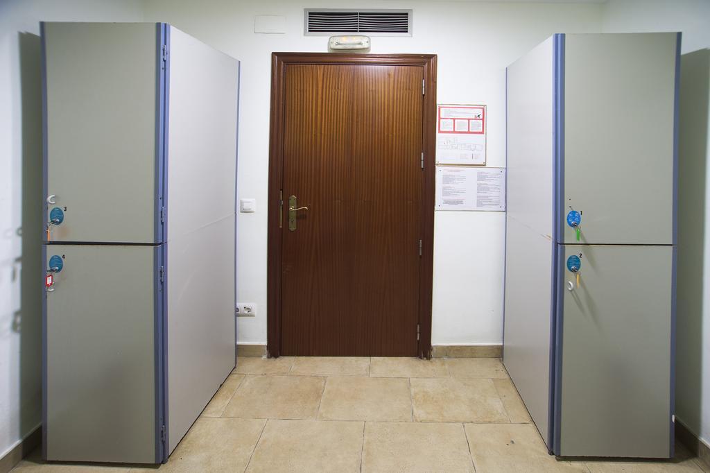 Center-Ramblas Guest House Barcelona מראה חיצוני תמונה