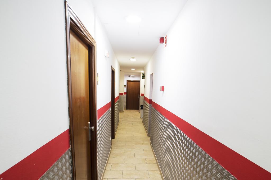 Center-Ramblas Guest House Barcelona מראה חיצוני תמונה