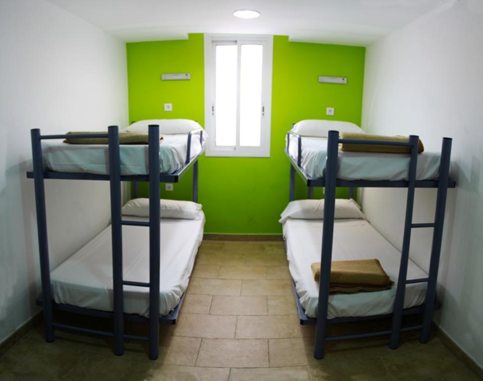 Center-Ramblas Guest House Barcelona חדר תמונה