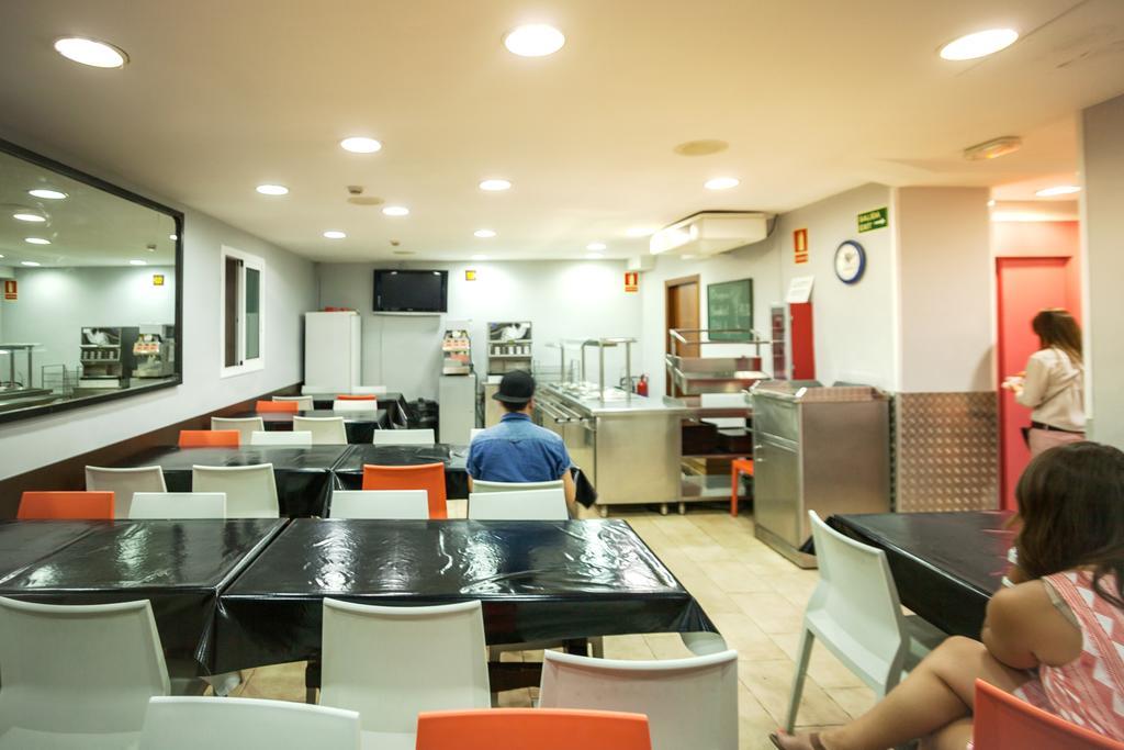 Center-Ramblas Guest House Barcelona מראה חיצוני תמונה