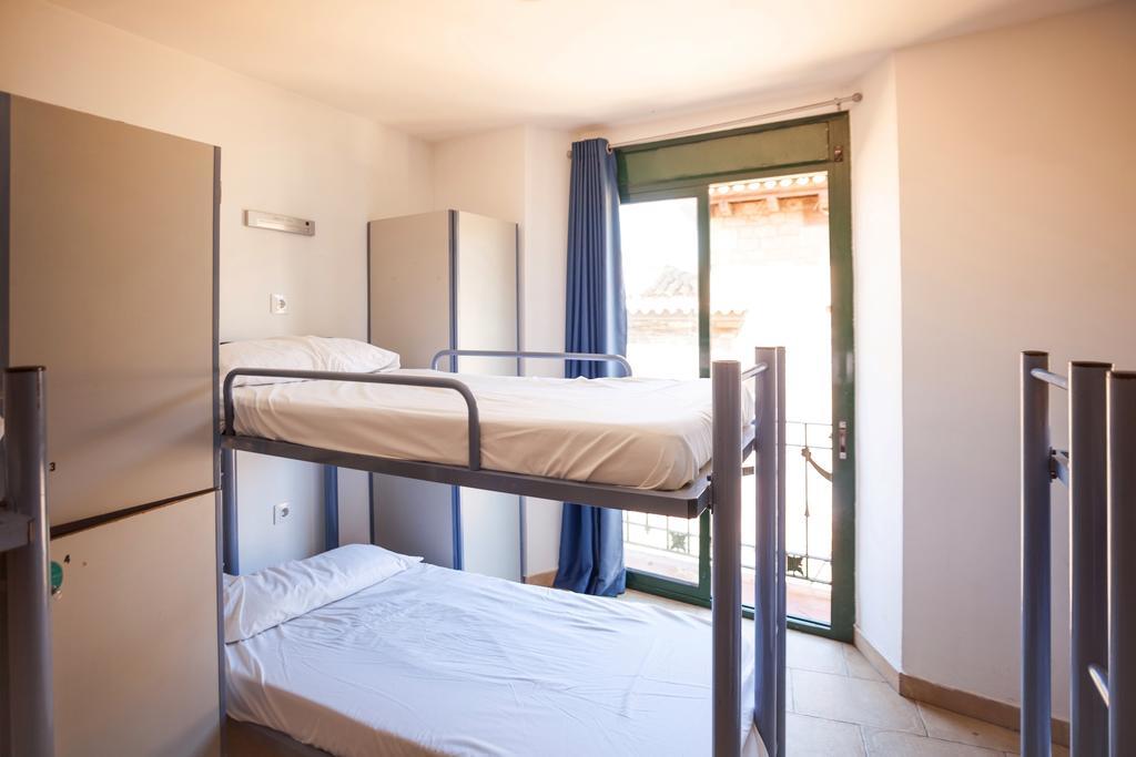 Center-Ramblas Guest House Barcelona חדר תמונה